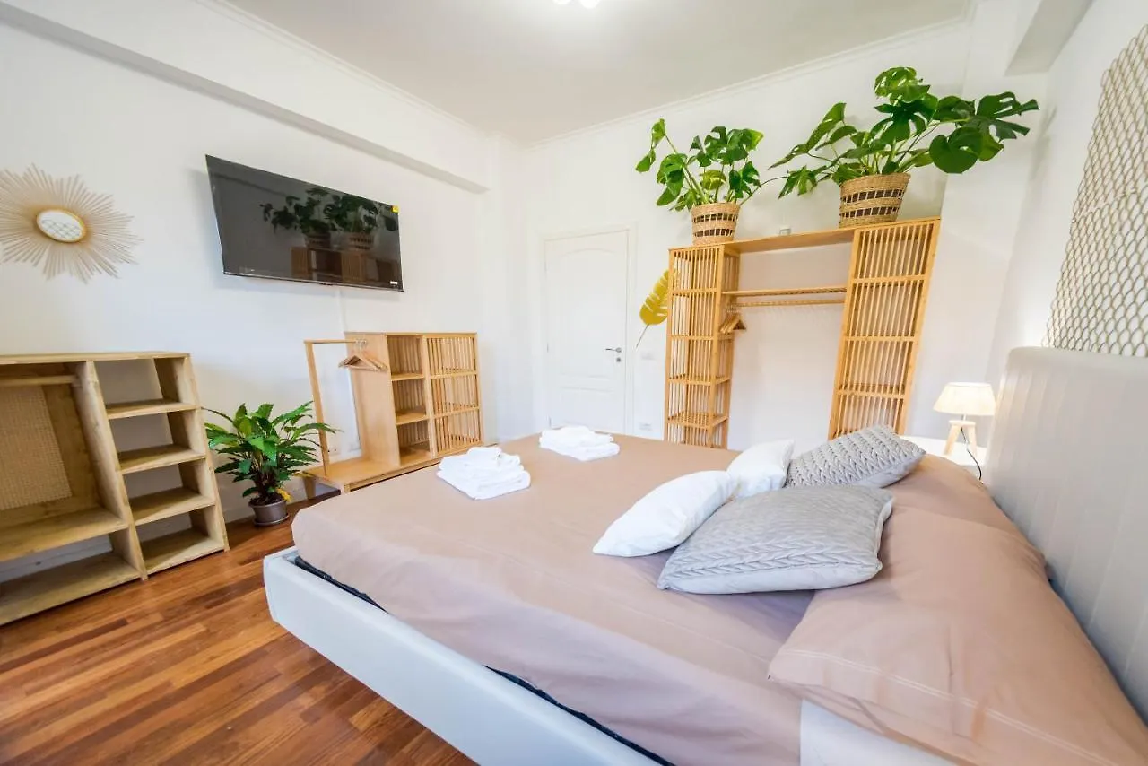 Domusfebo-Vaticansuites Rome 0*,  Italy