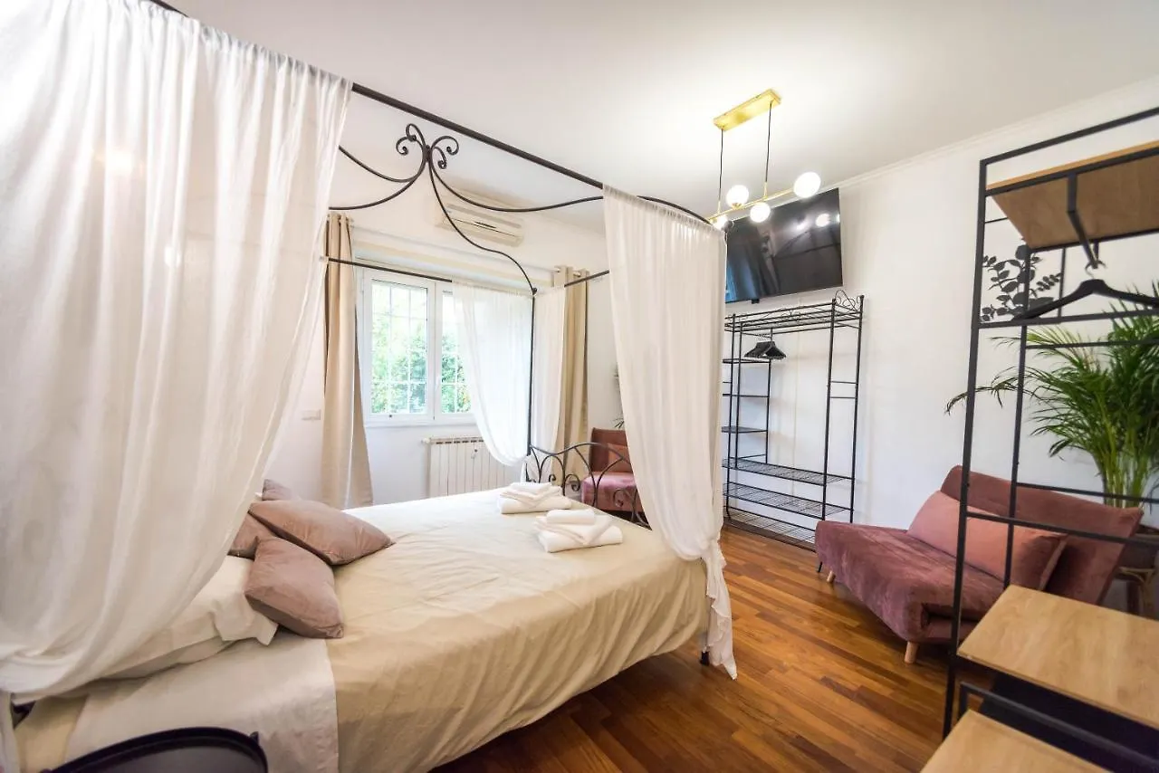 Apartment Domusfebo-Vaticansuites Rome
